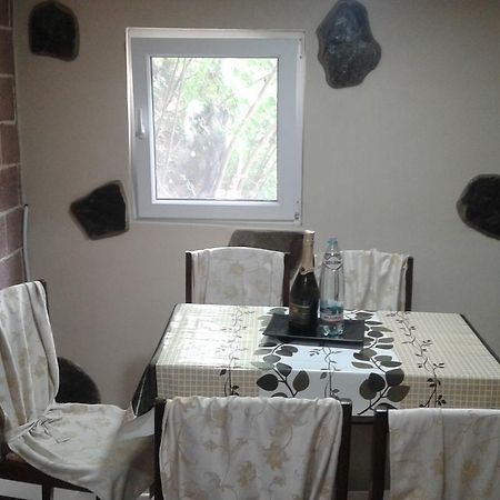Guest House Nima 博尔若米 外观 照片