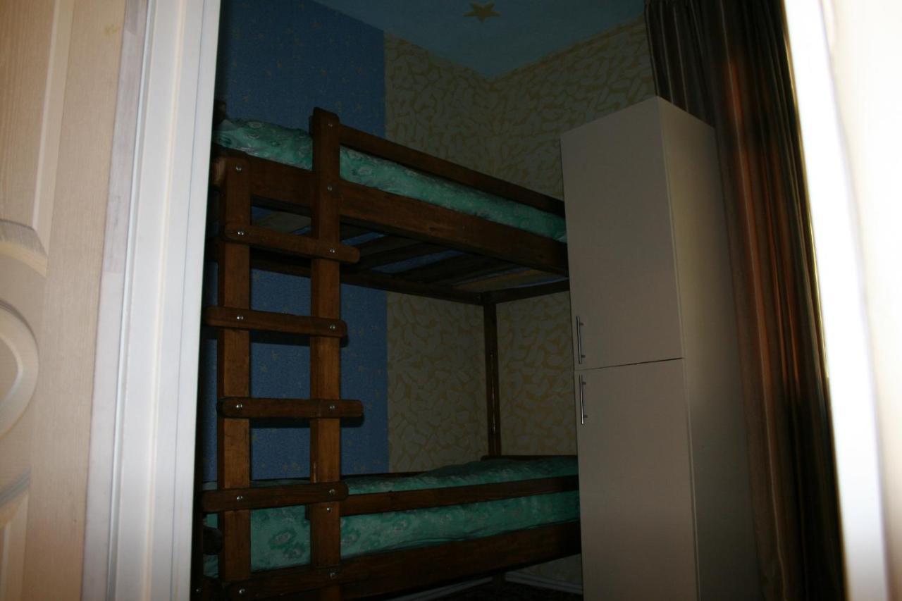 Guest House Nima 博尔若米 外观 照片